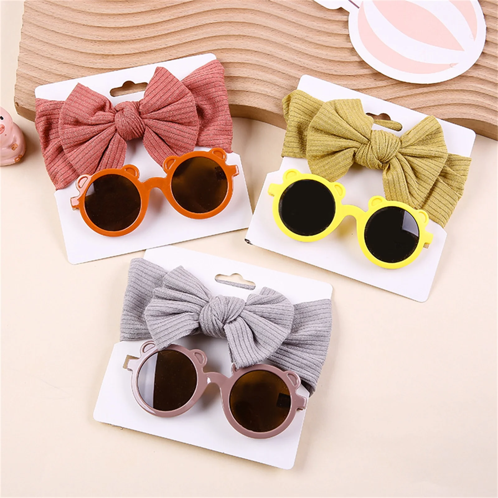 EWODOS Fashion Baby Kids Girls Casual Sunglasses and Headwear Cartoon Bear Ears Round Frame Anti-UV Sunglasses with Headband
EWODOS Fashion Baby Kids Girls Casual Sunglasses and Headwear Cartoon Bear Ears Round Frame Anti-UV Sunglasses with Headband