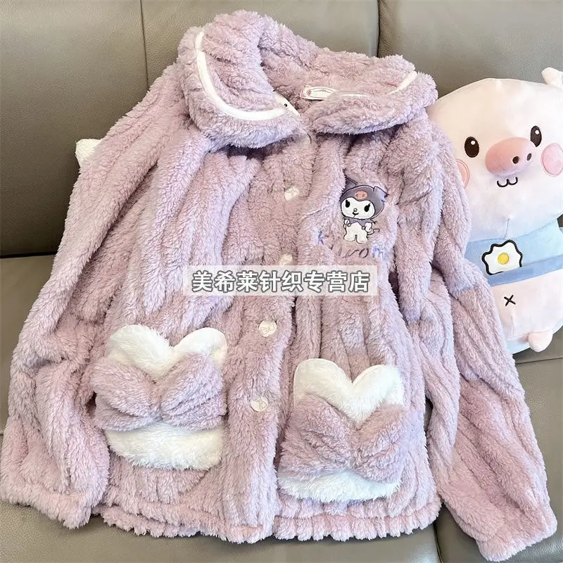 Sanrio Kuromi Coral Velvet Pajamas Autumn and Winter Cartoon Animation Thickened Velvet Can Be Worn Outside The Home Clothes Set
Sanrio Kuromi Coral Velvet Pajamas Autumn and Winter Cartoon Animation Thickened Velvet Can Be Worn Outside The Home Clothes Set