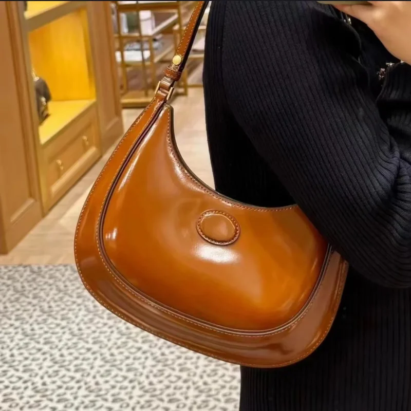 

Paris High Grade Cowhide Underarm Bag Women's 2024 Famous Patent Leather Crescent Bag Vintage Brown Shoulder Half Moon Bag Gift
