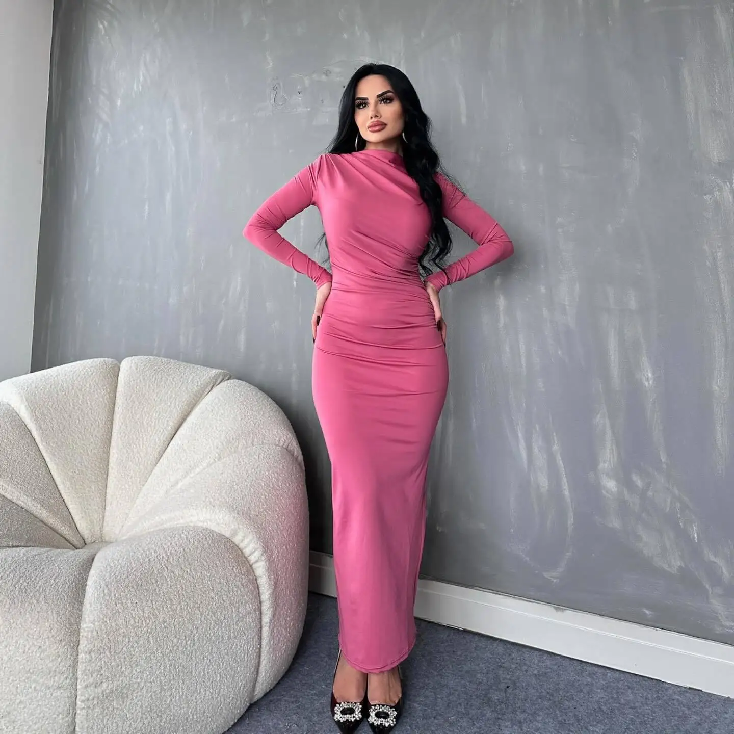 Autumn and Winter New Solid Color Round Neck Long Sleeve Fashion Sexy Long Dress Women's Dress
Autumn and Winter New Solid Color Round Neck Long Sleeve Fashion Sexy Long Dress Women's Dress