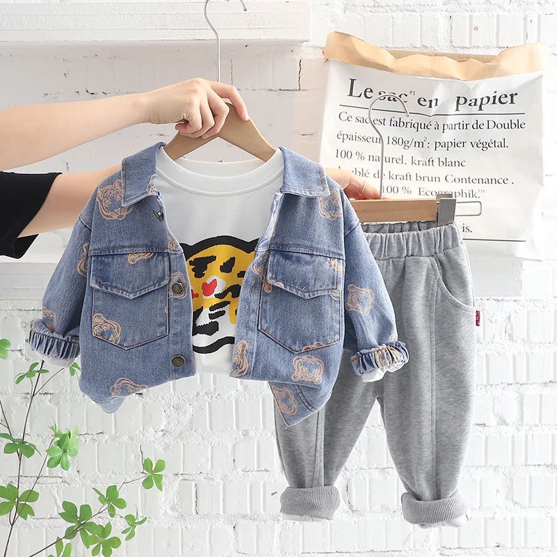 Infant Outfits Kids Clothing Sets for Boys Denim Coats T Shirt Pants 3 Pieces Suit Baby Tracksuit Cartoon Tiger Children Clothes
Infant Outfits Kids Clothing Sets for Boys Denim Coats T Shirt Pants 3 Pieces Suit Baby Tracksuit Cartoon Tiger Children Clothes