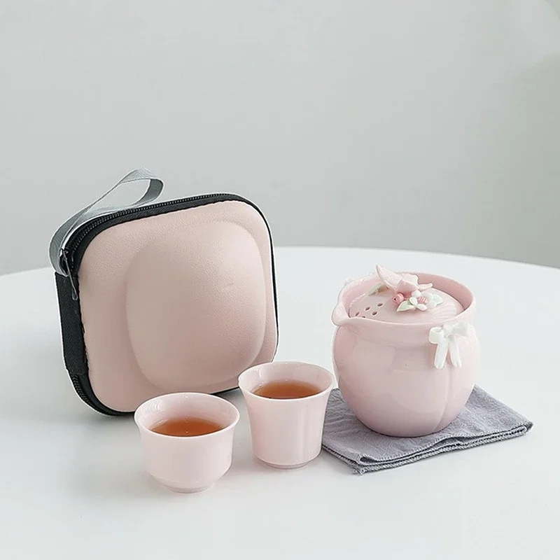 

Портативный дорожный чайный сервиз Yixing, чайник из фиолетовой глины, чайники-кастрюли, один горшок и две чашки, чайники для китайских напитков