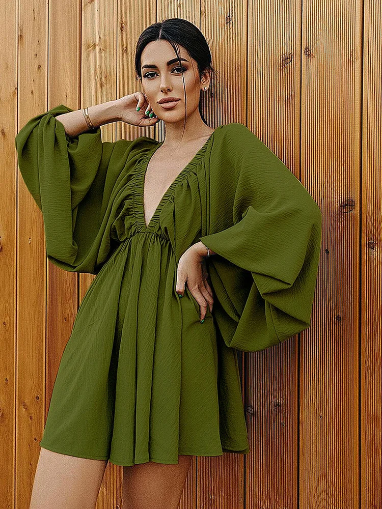 2022 Spring Autumn Women Sexy Low Cut Green Pleated Dresses Female Retro Backless Lantern Sleeve High Waist Casual A-Line Dress
2022 Spring Autumn Women Sexy Low Cut Green Pleated Dresses Female Retro Backless Lantern Sleeve High Waist Casual A-Line Dress