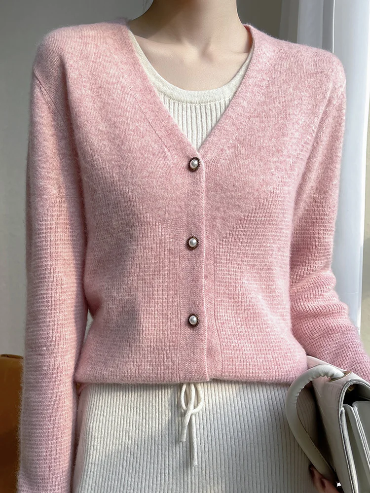 BELIARST 100% Merino Wool Sweater Women's V-Neck Knit Cardigan Loose Casual Top Fashion Pearl Button Jacket Spring Autumn
BELIARST 100% Merino Wool Sweater Women's V-Neck Knit Cardigan Loose Casual Top Fashion Pearl Button Jacket Spring Autumn