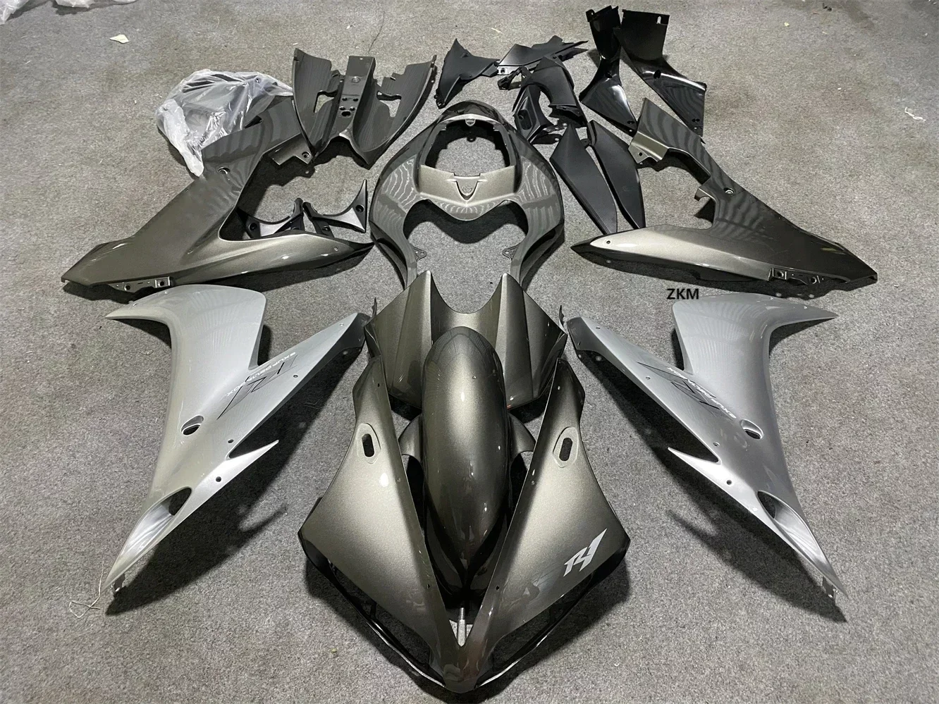 Motorcycle Fairing Set Body Kit Plastic For Yamaha R1 YZFR1 YZF1000 2004 2005 2006 Accessories Injection Bodywork silvery
Motorcycle Fairing Set Body Kit Plastic For Yamaha R1 YZFR1 YZF1000 2004 2005 2006 Accessories Injection Bodywork silvery
