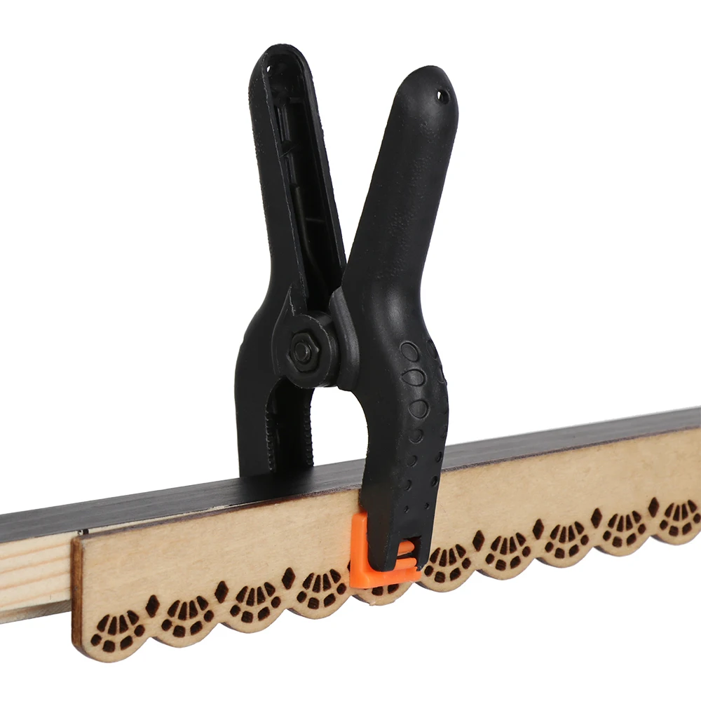 Carpentry Spring Clamp, Nylon Plastic Construction, DIY Tool for Photo Studio Background Clip, Reliable and Efficient
Carpentry Spring Clamp, Nylon Plastic Construction, DIY Tool for Photo Studio Background Clip, Reliable and Efficient
