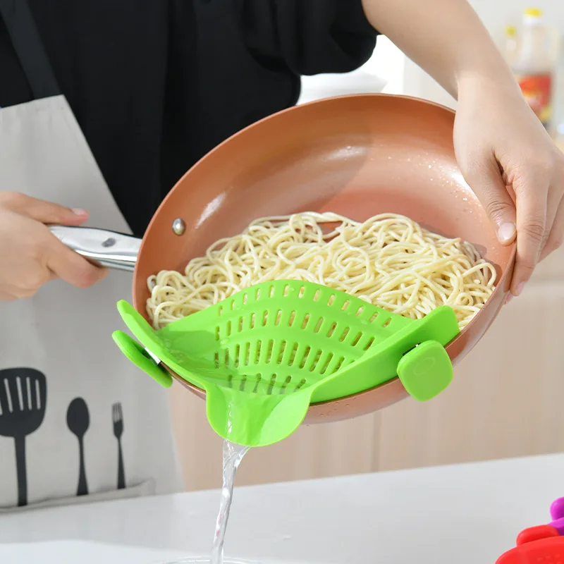 Silicone Kitchen Strainer Clip Pan Drain Rack Bowl Funnel Rice Pasta Vegetable Fruit Washing Colander Draining Anti-scald Filter
Silicone Kitchen Strainer Clip Pan Drain Rack Bowl Funnel Rice Pasta Vegetable Fruit Washing Colander Draining Anti-scald Filter