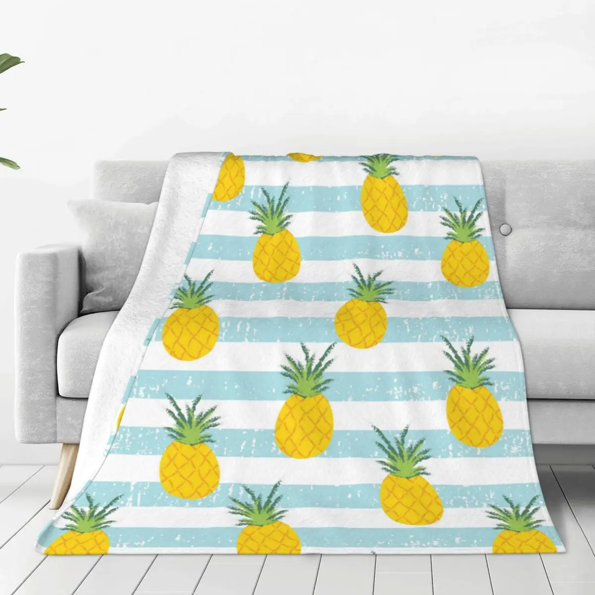 Summer Fresh Pineapple Blankets Fleece Summer Air Conditioning Super Soft Throw Blanket for Sofa Travel Plush Thin Quilt
Summer Fresh Pineapple Blankets Fleece Summer Air Conditioning Super Soft Throw Blanket for Sofa Travel Plush Thin Quilt
