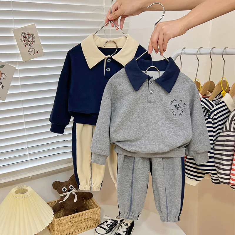 Boys Girls Sports Sets Turn-Down Collar Solid Color Long Sleeve Pullovers+Pants Two Piece Sets Spring Autumn Kids Clothing
Boys Girls Sports Sets Turn-Down Collar Solid Color Long Sleeve Pullovers+Pants Two Piece Sets Spring Autumn Kids Clothing