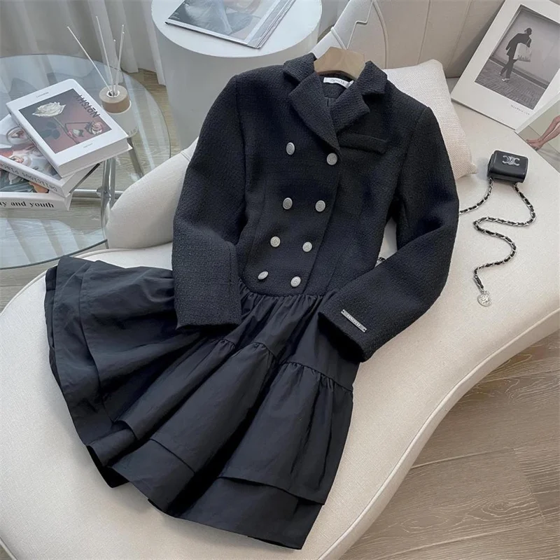 Fashion Double Breasted Tweed Dress Women Winter Long Sleeve Lapel Slim Pleated Dress Office Lady Elegant Party Mini Dress Q984
Fashion Double Breasted Tweed Dress Women Winter Long Sleeve Lapel Slim Pleated Dress Office Lady Elegant Party Mini Dress Q984
