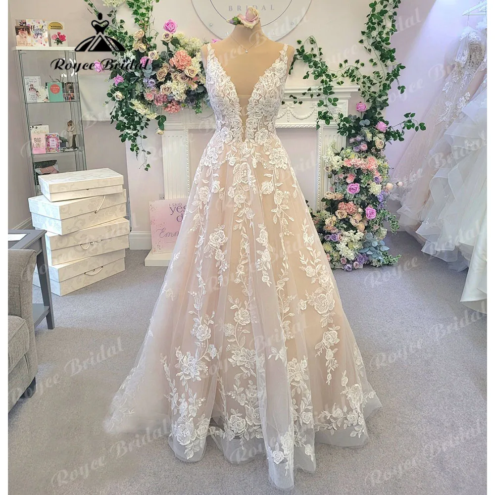 Plunging Deep V Neck Lace Appliques Wedding Dress for Bride 2024 Backless Bridal Gown Custom Made robe de mariee boheme Roycebri
Plunging Deep V Neck Lace Appliques Wedding Dress for Bride 2024 Backless Bridal Gown Custom Made robe de mariee boheme Roycebri