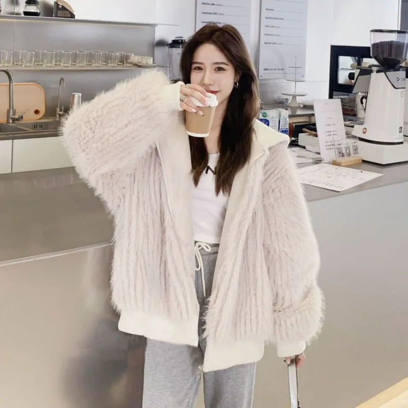 Mink Fur Imitation Fur Jacket Women's Overcoat Autumn Winter New Thick Fleece-Lined Fur Coat Fashion Long Loose Hooded Warm Coat
Mink Fur Imitation Fur Jacket Women's Overcoat Autumn Winter New Thick Fleece-Lined Fur Coat Fashion Long Loose Hooded Warm Coat