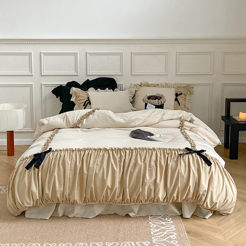 Retro Romantic 40S Cotton Pleating Bedding Set Bed Skirt Pillowcases Duvet Cover Set 4pcs with Bowknot Ruffle(1.5/1.8/2.0m Size)
Retro Romantic 40S Cotton Pleating Bedding Set Bed Skirt Pillowcases Duvet Cover Set 4pcs with Bowknot Ruffle(1.5/1.8/2.0m Size)