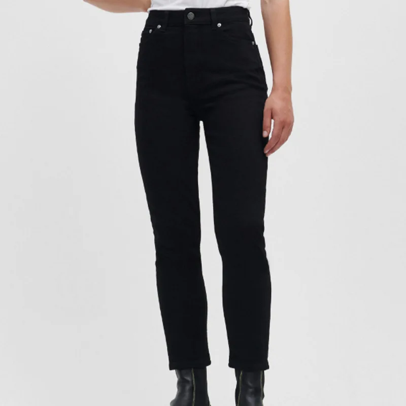 Ladies Cotton Black Mid Waist Jeans 2023 Early Autumn New Style Women's Fashion Commuter Slim Fit Stretch Denim Trousers
Ladies Cotton Black Mid Waist Jeans 2023 Early Autumn New Style Women's Fashion Commuter Slim Fit Stretch Denim Trousers