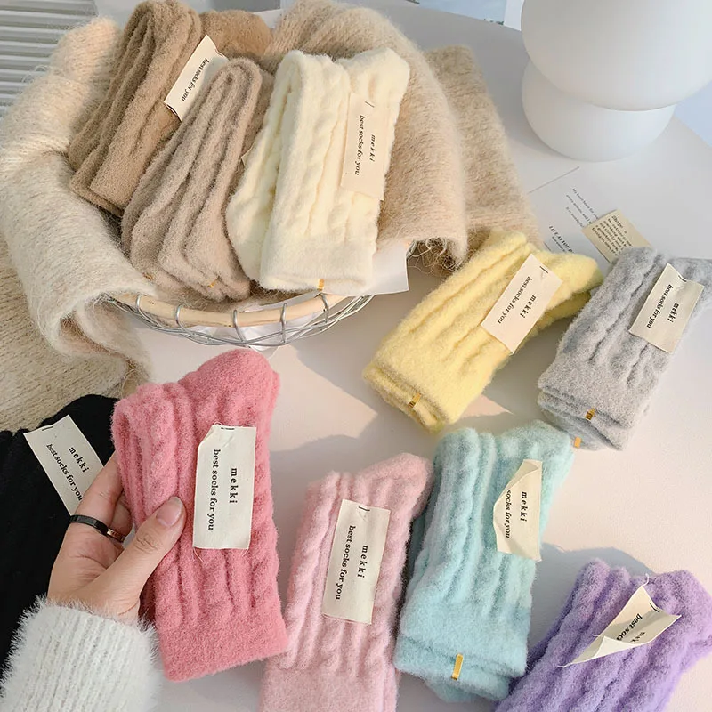Solid Color Coral Velvet Super Soft SocksWomen Winter Warm Thicken Coral Plush Socks Thermal Snow Home Sleep Floor Kawaii Socks
Solid Color Coral Velvet Super Soft SocksWomen Winter Warm Thicken Coral Plush Socks Thermal Snow Home Sleep Floor Kawaii Socks