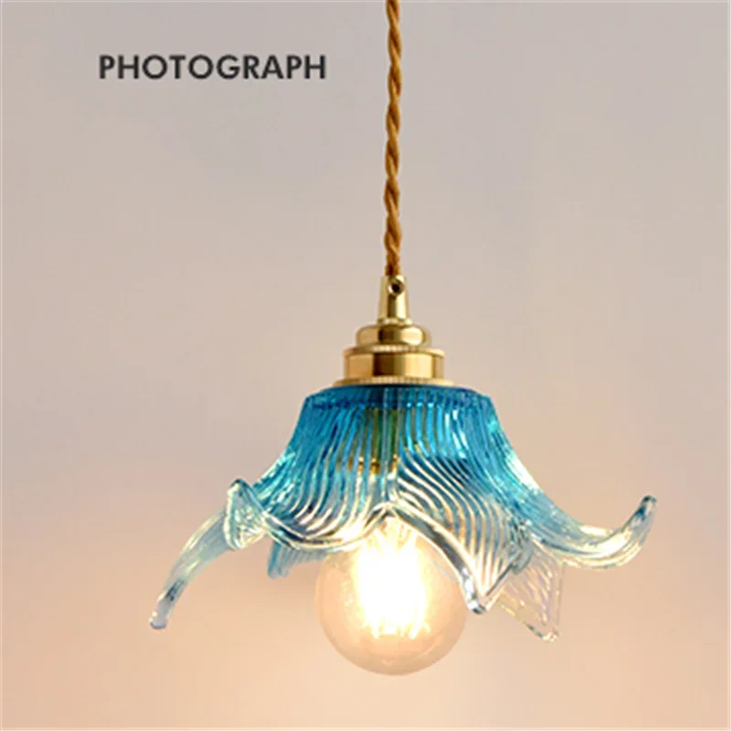 Simple Vintage Bedside pendant light Glass Lighting Pendant Chandeliers Electroplated Gold Glass Droplight for Loft Bar Lights
Simple Vintage Bedside pendant light Glass Lighting Pendant Chandeliers Electroplated Gold Glass Droplight for Loft Bar Lights