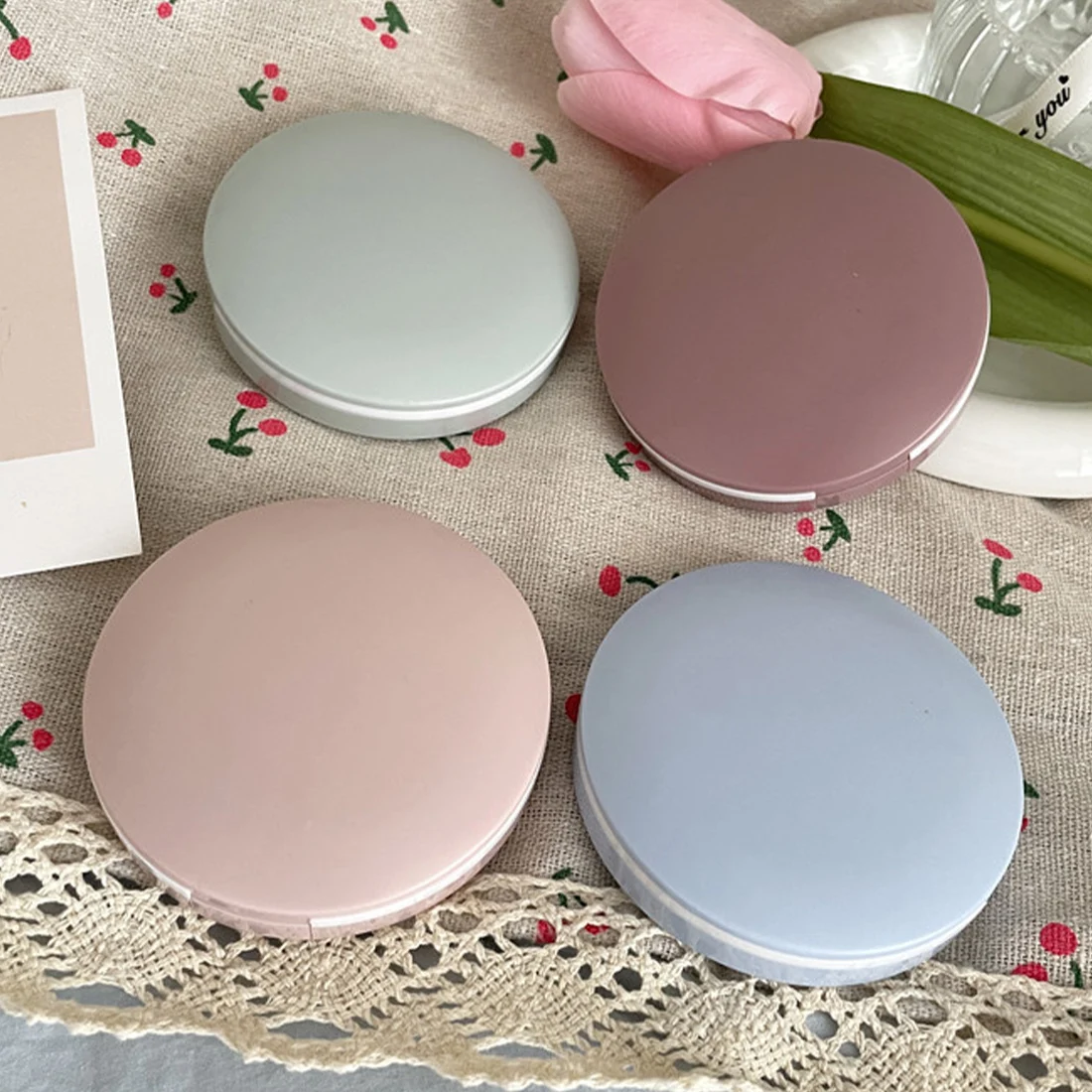 Smooth Pocket Portable Mini Contact Lens Case Easy Carry Solid Color Lenses Round Storage Box With Mirror Container Travel Kit
Smooth Pocket Portable Mini Contact Lens Case Easy Carry Solid Color Lenses Round Storage Box With Mirror Container Travel Kit
