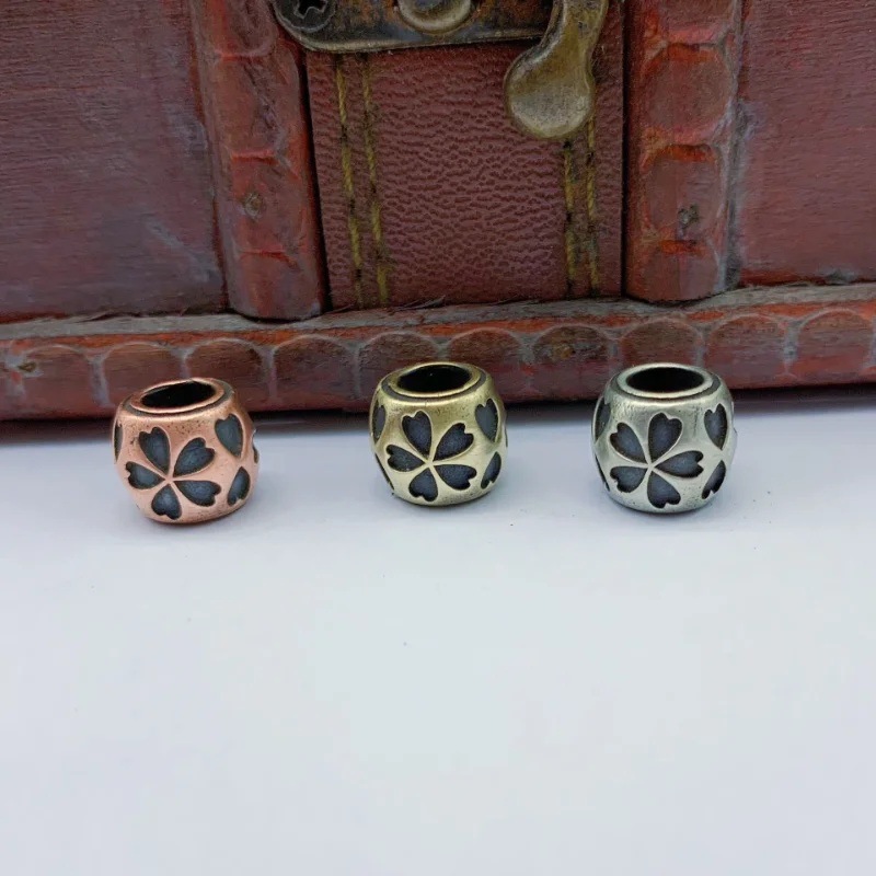 Lucky Five Leaf Flower Knife Beads Fashion Paracord Woven Bracelet DIY Brass Accessory EDC Outdoor Umbrella Rope Lanyard Pendant
Lucky Five Leaf Flower Knife Beads Fashion Paracord Woven Bracelet DIY Brass Accessory EDC Outdoor Umbrella Rope Lanyard Pendant