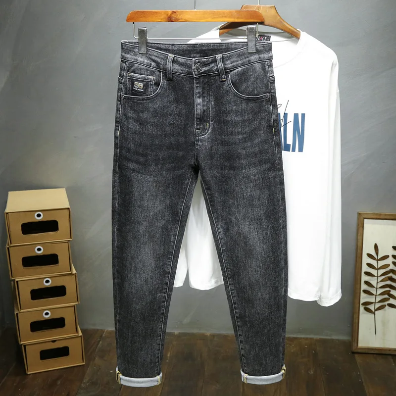 Autumn and Winter New Stretch Men's Jeans Men's Small Straight Pants Korean Slim-Fit Trousers
Autumn and Winter New Stretch Men's Jeans Men's Small Straight Pants Korean Slim-Fit Trousers