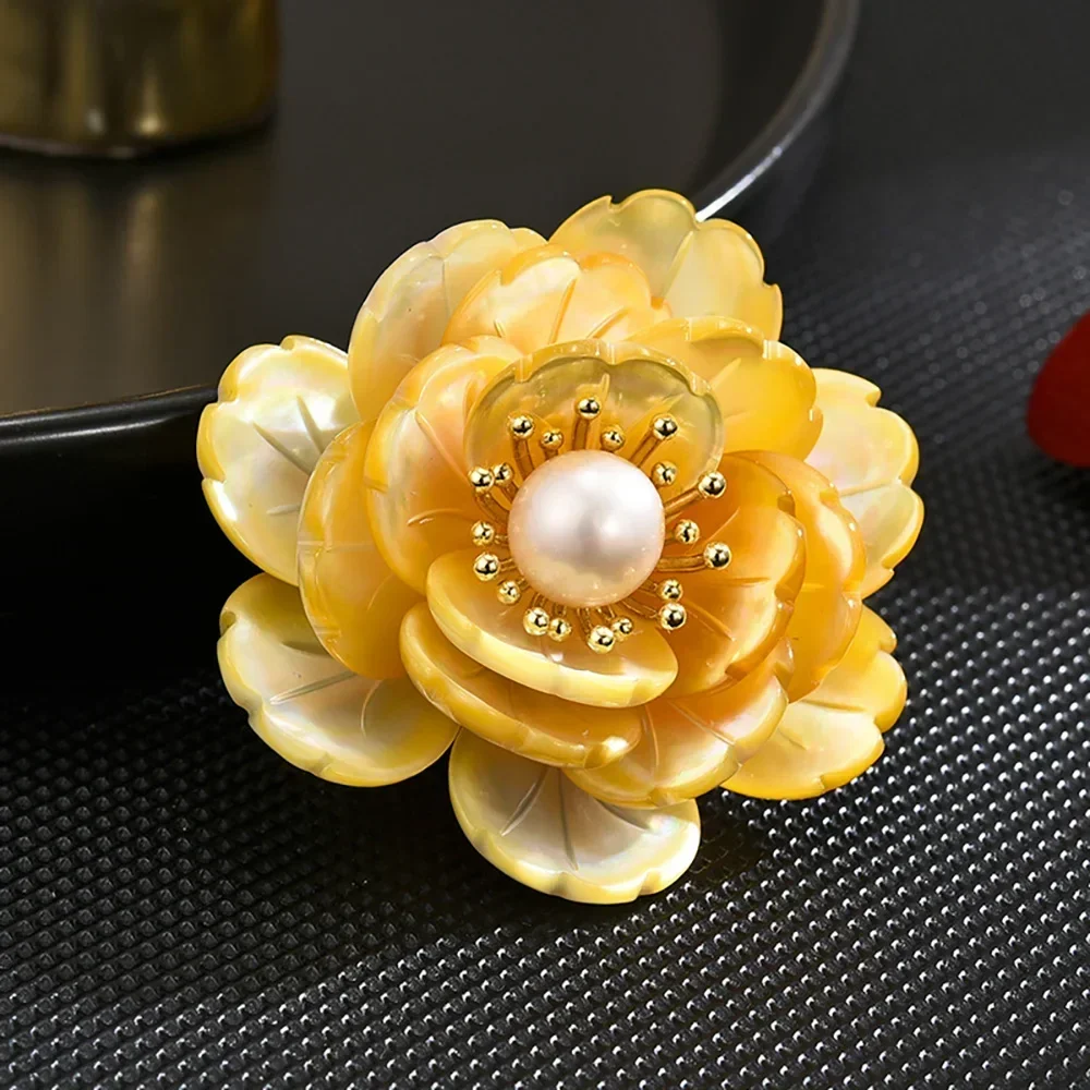 

Camellia Flower Brooch for Women Pearl Pins Fashion Female Party Coat Dress Scarf Accessories Jewelry Gifts Direct Selling