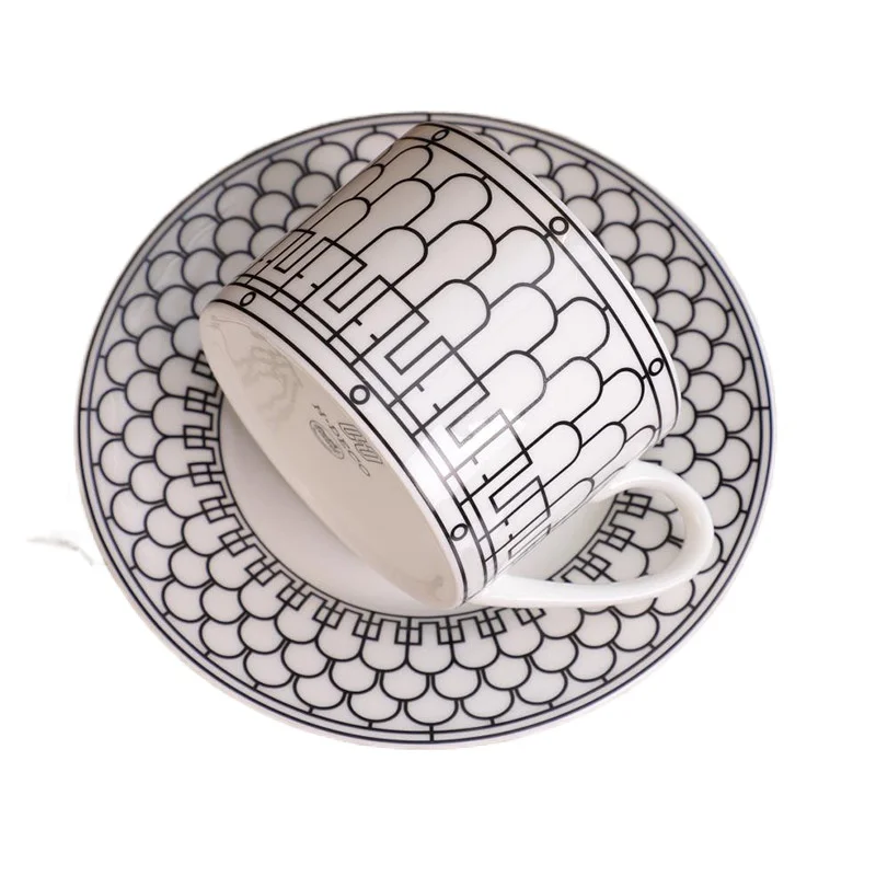 European Decor Modern Ceramics Coffee Mug Cup Western Bone Porcelain Steak Ornaments Tableware Decorations Tea Cups Dessert Tray
European Decor Modern Ceramics Coffee Mug Cup Western Bone Porcelain Steak Ornaments Tableware Decorations Tea Cups Dessert Tray