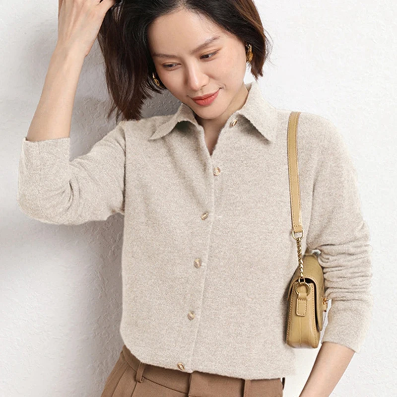 Autumn Women Knitted Cardigan Top Fashion Turn-down Collar Long Sleeve Button Sweater Woman Casual All-match Sweater Coat Female
Autumn Women Knitted Cardigan Top Fashion Turn-down Collar Long Sleeve Button Sweater Woman Casual All-match Sweater Coat Female