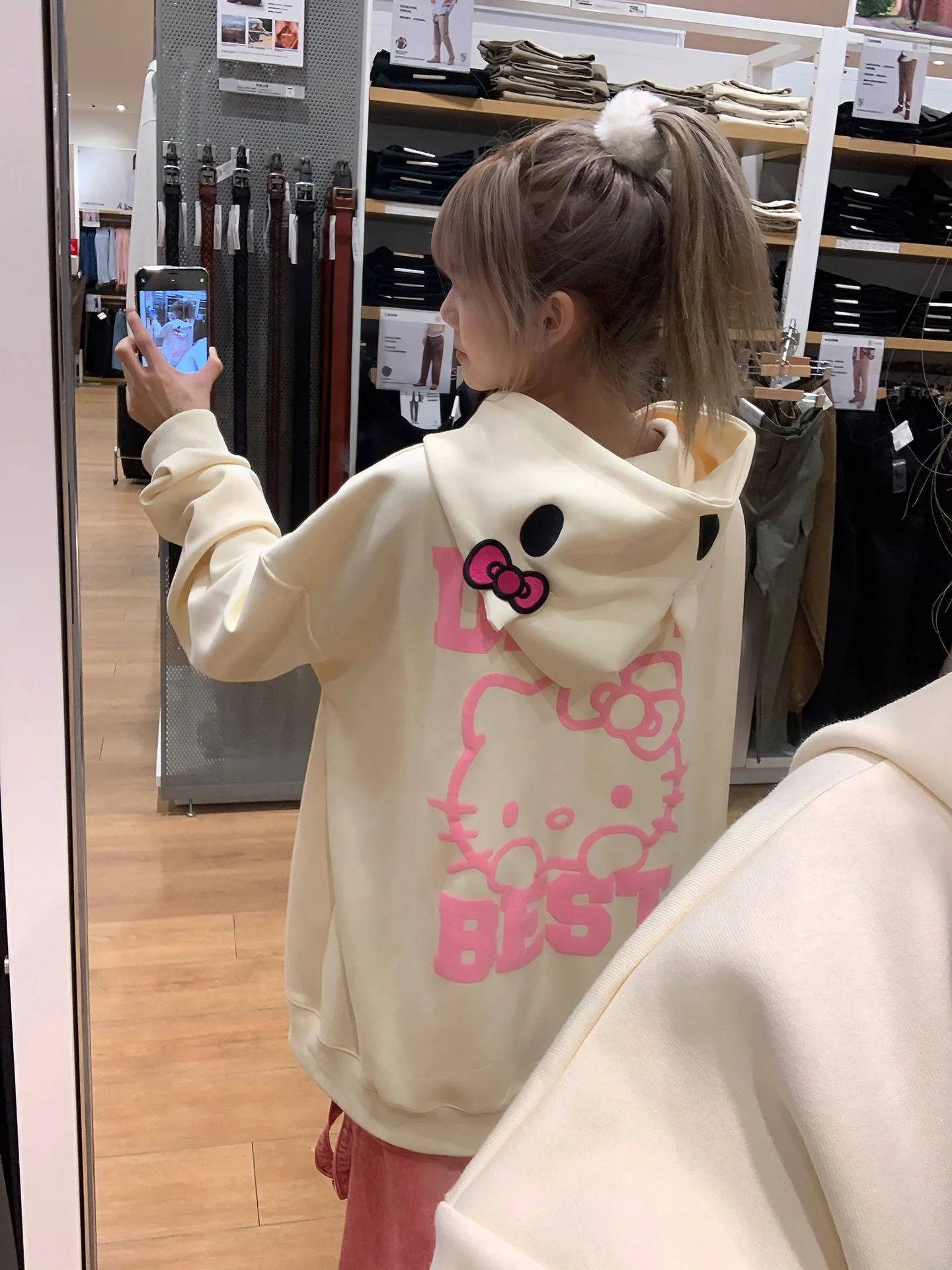 Kawaii Sanrio Hello Kitty Cute Cartoon Girl Hooded Sweater Spring Autumn American Style Lazy Style Loose Zipper Cardigan Jacket 
Kawaii Sanrio Hello Kitty Cute Cartoon Girl Hooded Sweater Spring Autumn American Style Lazy Style Loose Zipper Cardigan Jacket