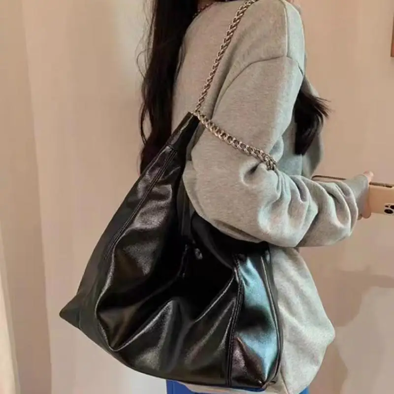 Luxury Large Capacity Women's Tote Bag Female Commuting Bag High-End PU Leather Handbags Elegant Female Chain Shoulder Bags
Luxury Large Capacity Women's Tote Bag Female Commuting Bag High-End PU Leather Handbags Elegant Female Chain Shoulder Bags