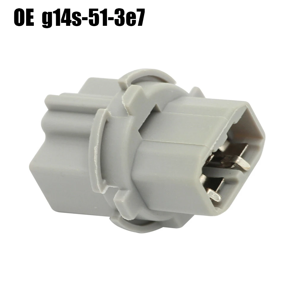 car Rear Brake Light Lamp Bulb Socket G14S-51-3E7 Fits For Mazda 3 04-13 CX-5 13-16 Car Lights Base grey car accessories Car Lig
car Rear Brake Light Lamp Bulb Socket G14S-51-3E7 Fits For Mazda 3 04-13 CX-5 13-16 Car Lights Base grey car accessories Car Lig