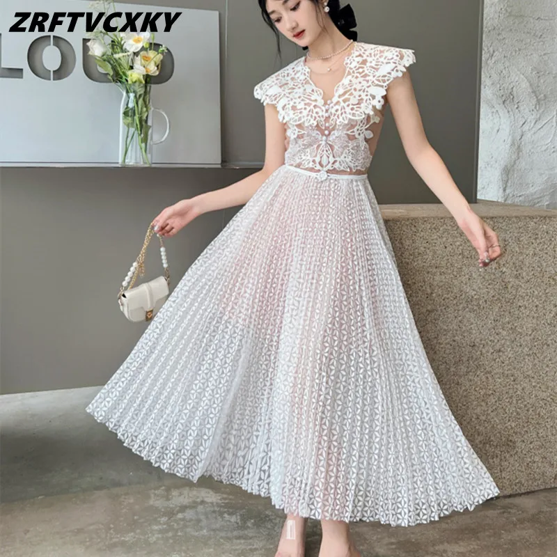 2024 New Luxury Embroidered Patchwork Lace Dress For Women Fashion Hollow Out Flying Sleeve Slim Pleated Dresses Female
2024 New Luxury Embroidered Patchwork Lace Dress For Women Fashion Hollow Out Flying Sleeve Slim Pleated Dresses Female