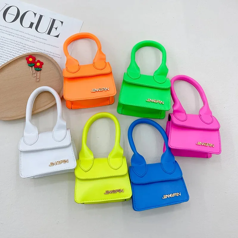 2023 New Kids Mini Crossbody Bags Cute Leather Purses Handbags for Baby Girl Small Coin Wallet Pouch Box Girls Purse Fashion
2023 New Kids Mini Crossbody Bags Cute Leather Purses Handbags for Baby Girl Small Coin Wallet Pouch Box Girls Purse Fashion