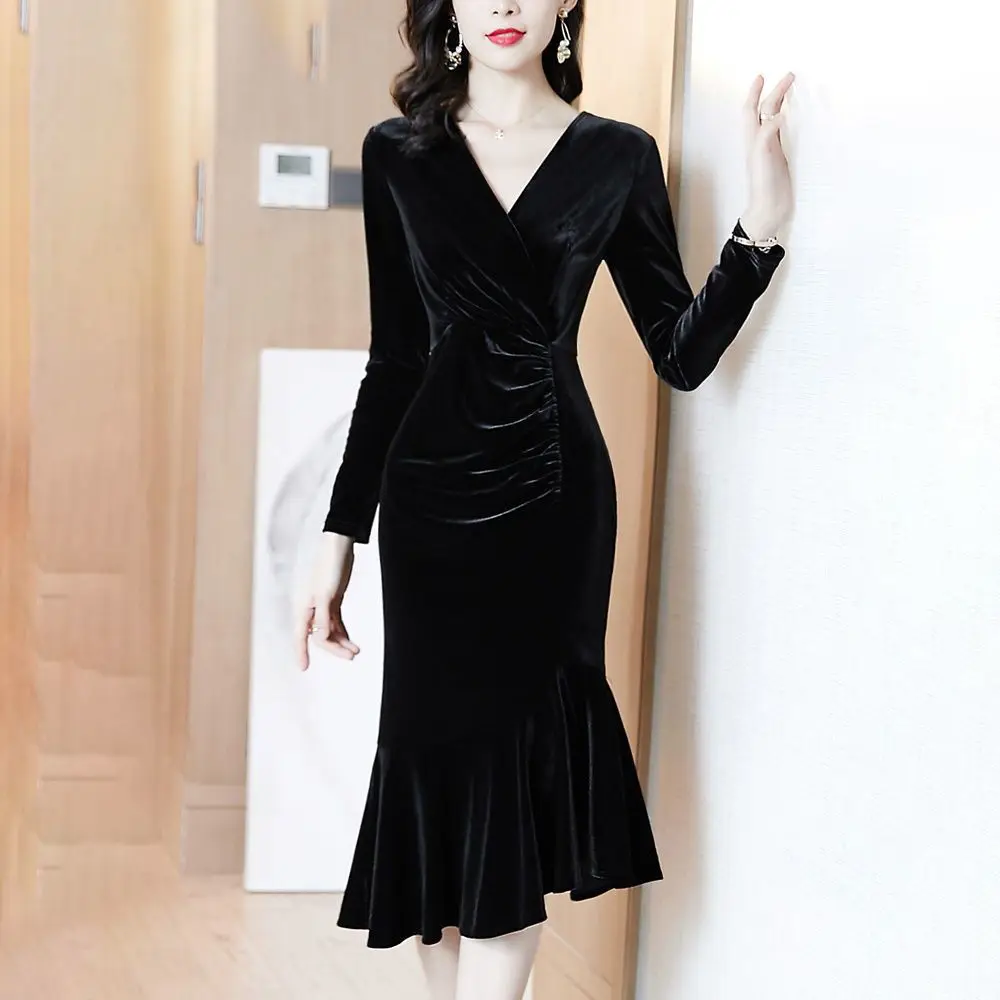 Gold Velvet Maxi Dress Female 2023 New Spring and Autumn Deep V-neck Slimming Long Sleeves Mermaid Fishtail Skirt Skims Dress
Gold Velvet Maxi Dress Female 2023 New Spring and Autumn Deep V-neck Slimming Long Sleeves Mermaid Fishtail Skirt Skims Dress