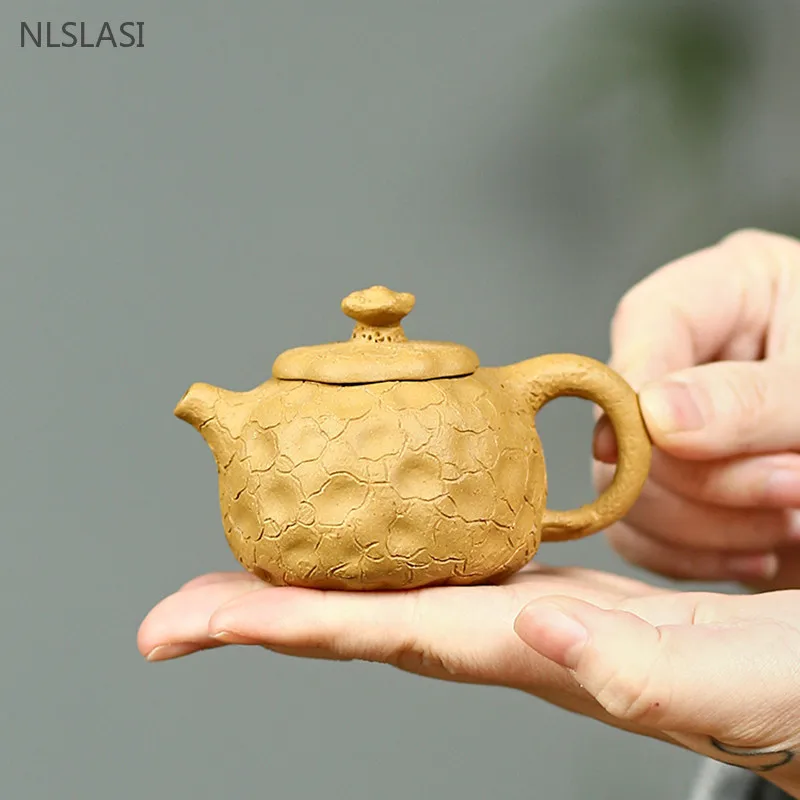 90ml Small Capacity Yixing Purple Clay Teapot Handmade Raw Ore Section Mud Filter Pot Chinese Tea Ceremony Supplies Zisha Kettle
90ml Small Capacity Yixing Purple Clay Teapot Handmade Raw Ore Section Mud Filter Pot Chinese Tea Ceremony Supplies Zisha Kettle