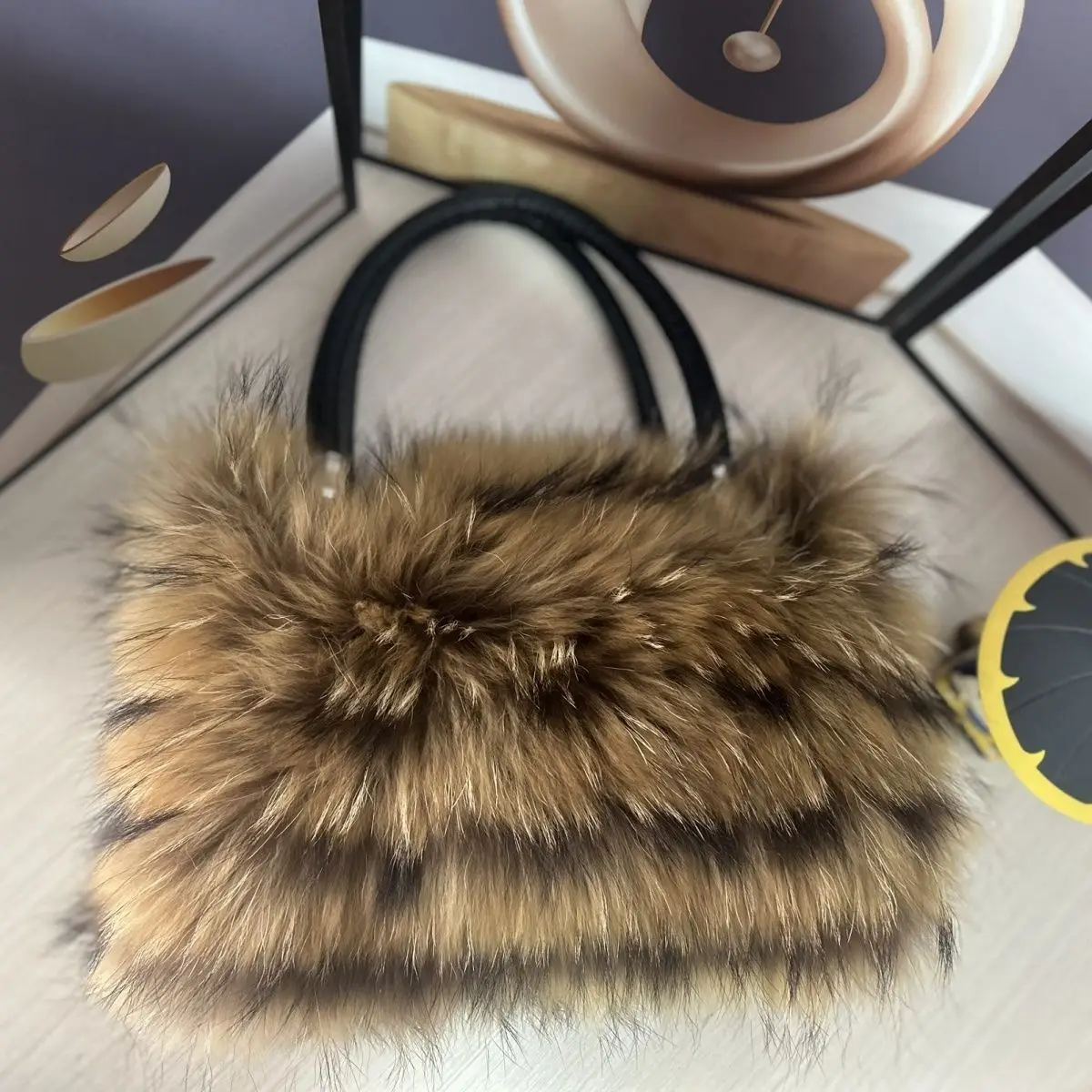 Winter New Fox Fur Women Handbags Purse Tote Bags Luxury Top Handle Bag Ladies Retro Large Capacity Shoulder Bags
Winter New Fox Fur Women Handbags Purse Tote Bags Luxury Top Handle Bag Ladies Retro Large Capacity Shoulder Bags