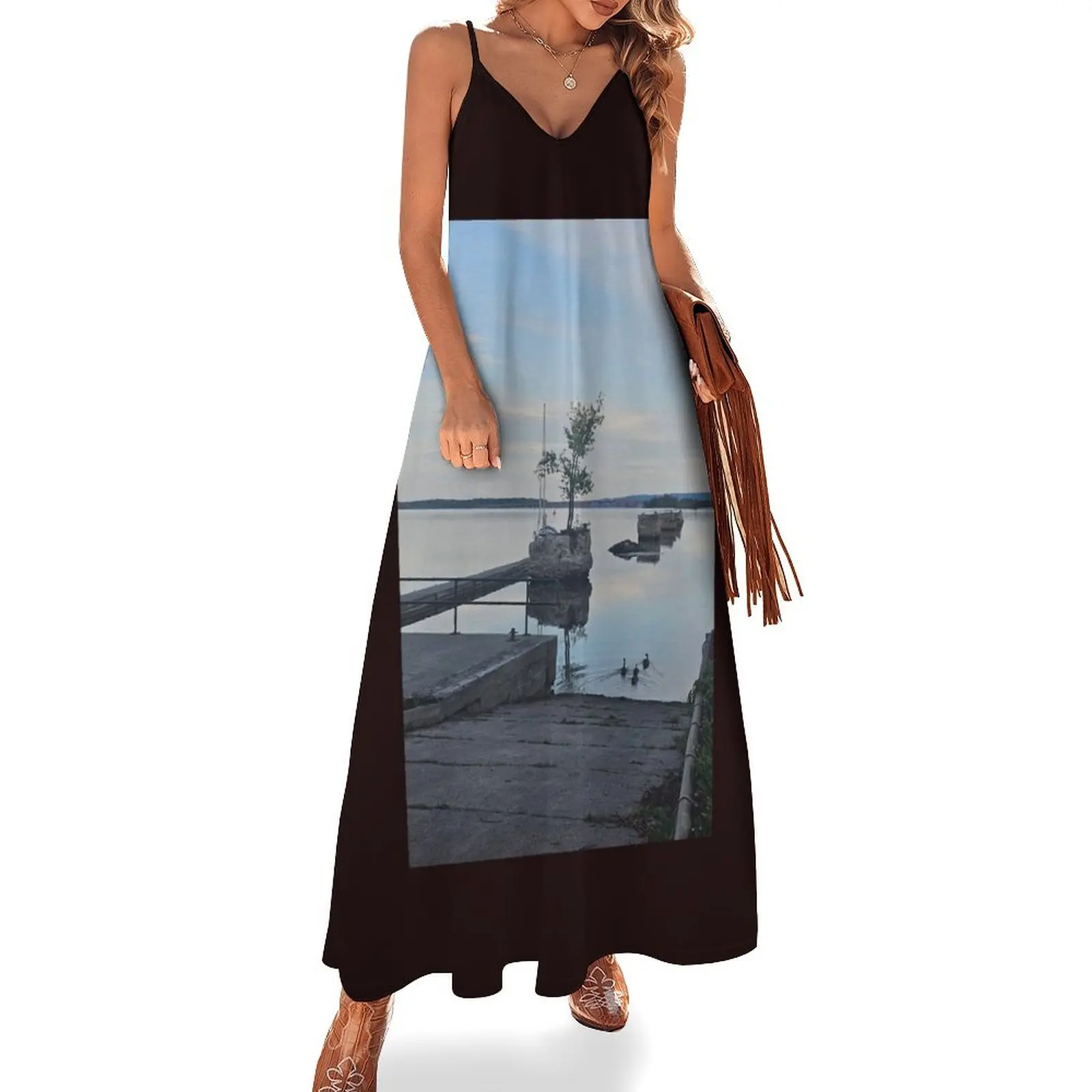 The Resilient Tree Sleeveless Dress dresses summer woman 2024 Women's evening dress
The Resilient Tree Sleeveless Dress dresses summer woman 2024 Women's evening dress