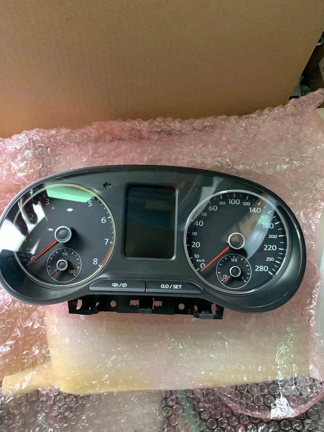 Для Polo 6RD 920 870 кластер комбинированных инструментов с виртуальной кабиной
Для Polo 6RD 920 870 кластер комбинированных инструментов с виртуальной кабиной