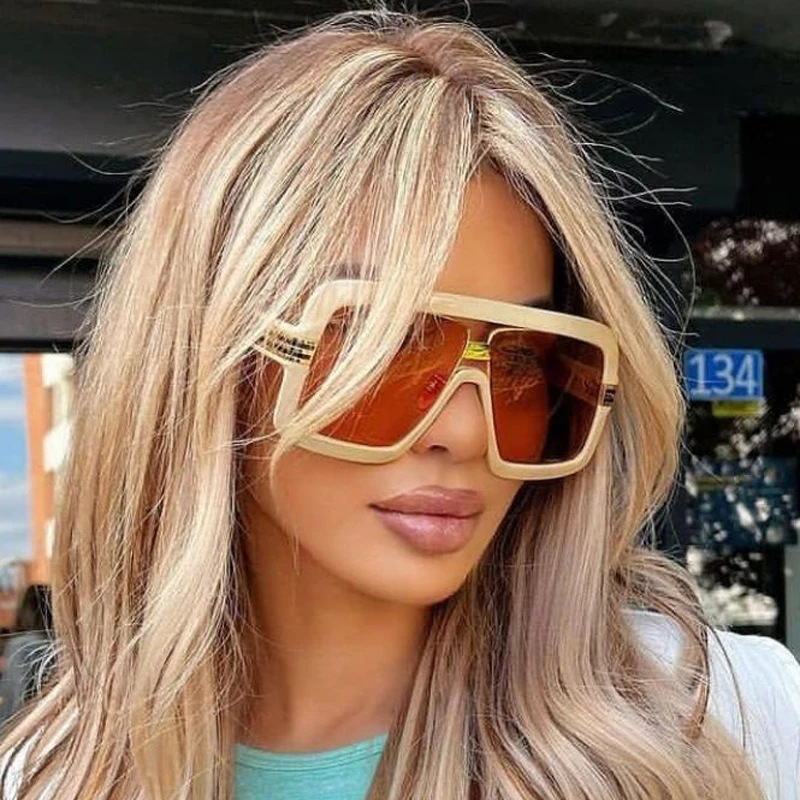 Star Contracted Style White Quality Sunglasses Men Square Female UV Protection Ladies Eyewear Fashion Sun Glassees Women Vintage
Star Contracted Style White Quality Sunglasses Men Square Female UV Protection Ladies Eyewear Fashion Sun Glassees Women Vintage