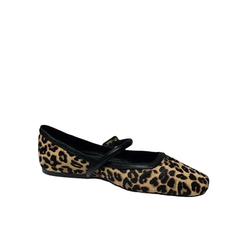 2024 Autumn Shallow Mouth Flat Shoes One Line Soft Leather Leopard Pattern Square Headed Single For Women Shoes
2024 Autumn Shallow Mouth Flat Shoes One Line Soft Leather Leopard Pattern Square Headed Single For Women Shoes