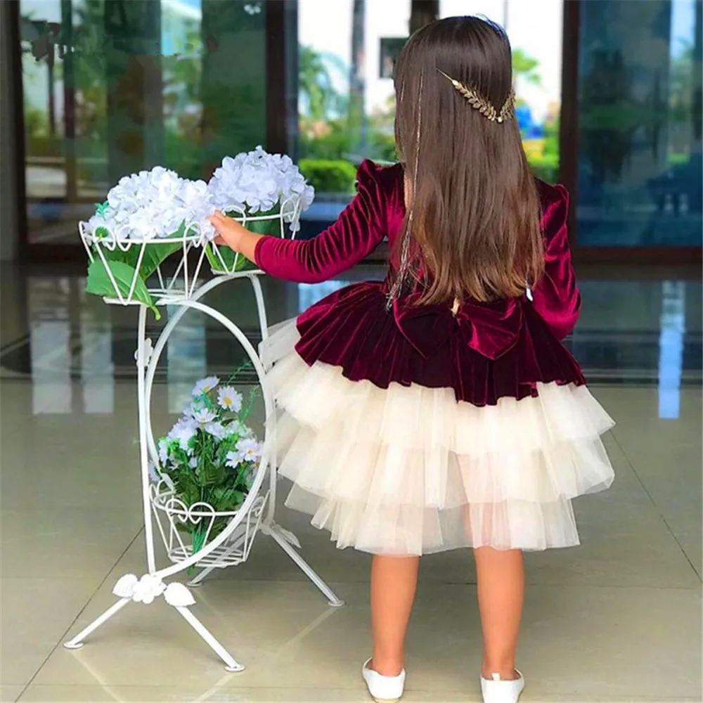 

Burgundy Flower Girl Dress For Wedding Velvet Fluffy Layered Tulle Puffy Long Sleeves Ball First Communion Kids Birthday Gowns