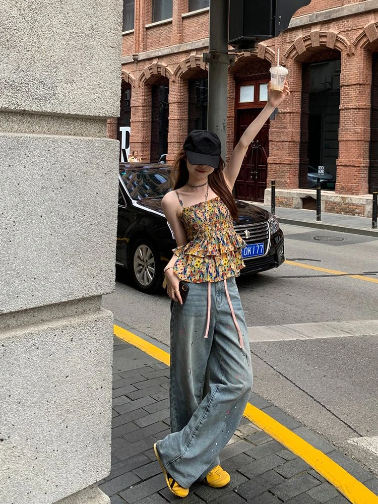Summer New Floral Camisole Tank Tops Women Sweet American Ruffle Niche Skirt Tops Fashion Temperament Slim Short Vest
Summer New Floral Camisole Tank Tops Women Sweet American Ruffle Niche Skirt Tops Fashion Temperament Slim Short Vest