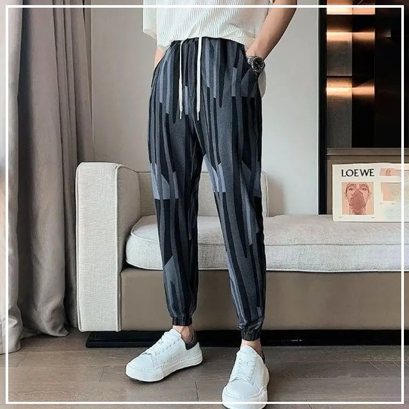 2024 New Summer Casual Loose Plus Oversize Fashion Trend High Waisted Printed Ice Silk Quick Drying Hooded Harlan Pants for Men
2024 New Summer Casual Loose Plus Oversize Fashion Trend High Waisted Printed Ice Silk Quick Drying Hooded Harlan Pants for Men