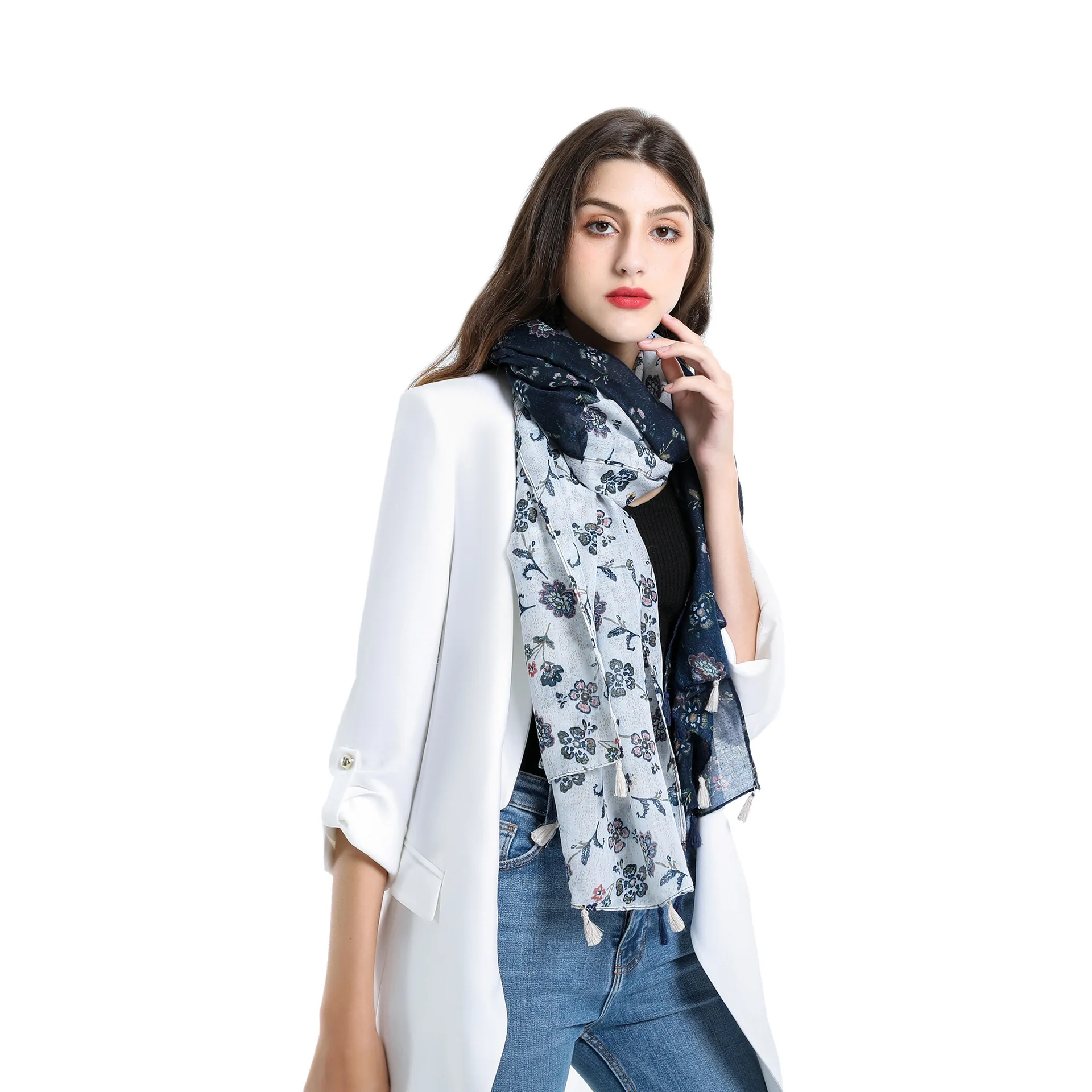 Blue And White Patchwork Color Pastoral Fresh Small Floral Tassel Cotton Hemp Scarf Shawl Dual-use
Blue And White Patchwork Color Pastoral Fresh Small Floral Tassel Cotton Hemp Scarf Shawl Dual-use