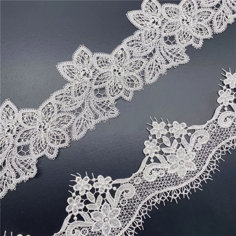 20yards Sequin Lace for Cushion Ornament Clothes Pajamas Decoration Embroidery Big Flower Wavy Bead Lace Decorative Sewing Tape 
20yards Sequin Lace for Cushion Ornament Clothes Pajamas Decoration Embroidery Big Flower Wavy Bead Lace Decorative Sewing Tape