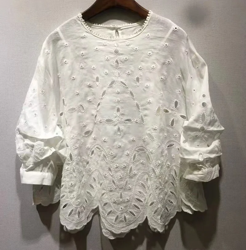 High Quality Designer Blouse 2022 Spring Summer Linen Tops Women Hollow Out Embroidery 3/4 Sleeve Casual White Black Tops Female
High Quality Designer Blouse 2022 Spring Summer Linen Tops Women Hollow Out Embroidery 3/4 Sleeve Casual White Black Tops Female