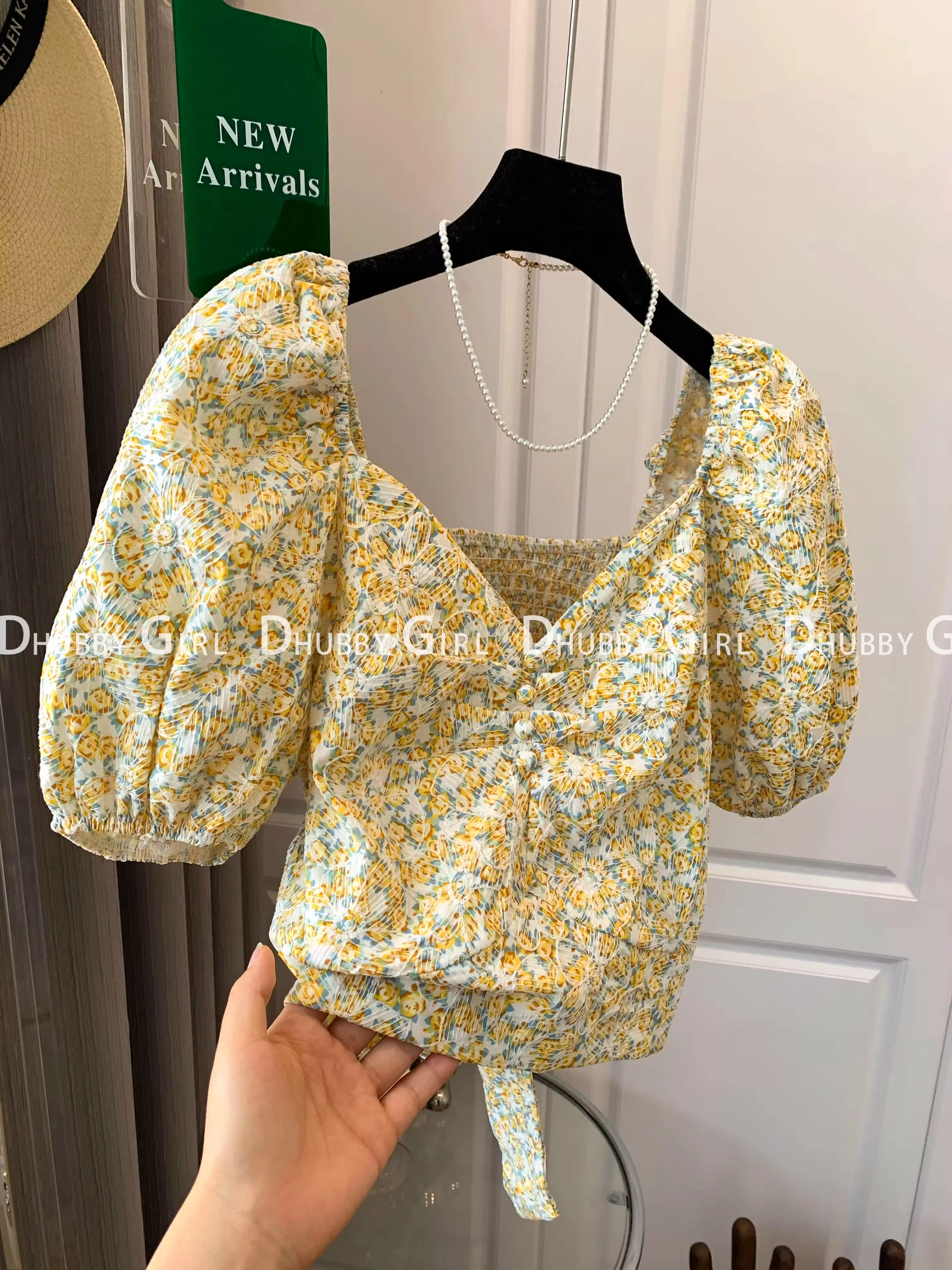 

Fashion V-Neck Folds Floral Shirt Female Clothing 2023 Summer New Casual Pullovers Loose Sweet Tee Shirts