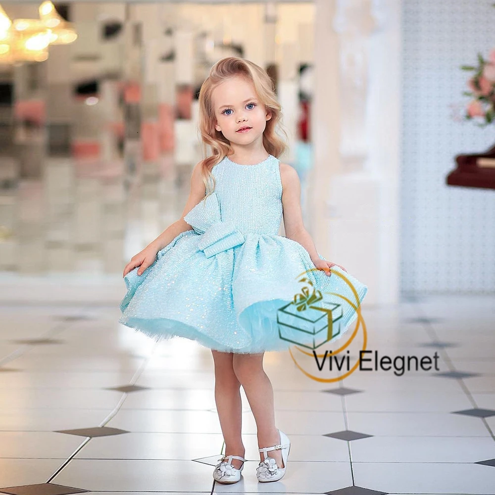 Sky Blue Cute Flower Girl Dresses Summer Tiered Glitte Sleeveless Wedding Party Gowns 2023 Summer New Communion فساتين بنات صغا
Sky Blue Cute Flower Girl Dresses Summer Tiered Glitte Sleeveless Wedding Party Gowns 2023 Summer New Communion فساتين بنات صغا