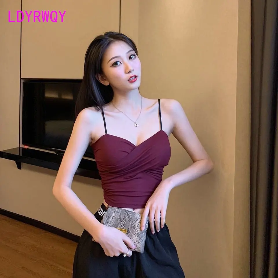 Sexy suspender vest for women in summer wear slim short bra with top underneath vest camiole Tanks
Sexy suspender vest for women in summer wear slim short bra with top underneath vest camiole Tanks