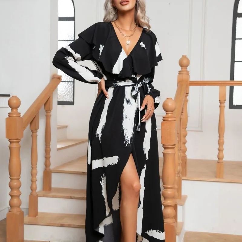 Autumn and Winter Women's Pullover V-neck Printing Geometric Drawstring Slim Fashion Casual Elegant Commuter Long Sleeve Dress
Autumn and Winter Women's Pullover V-neck Printing Geometric Drawstring Slim Fashion Casual Elegant Commuter Long Sleeve Dress