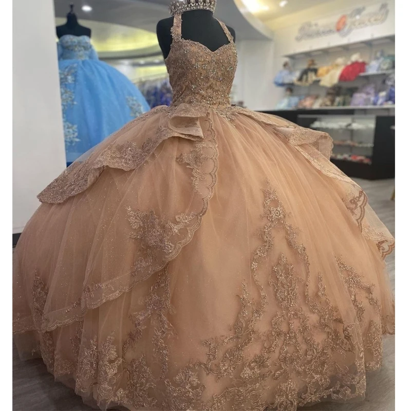 

Champagne Princess Quinceanera Dress Off Shoulder Lace Appliques Crystal Tiered Bow Back Ball Gown Masquerade 15 Party Gowns