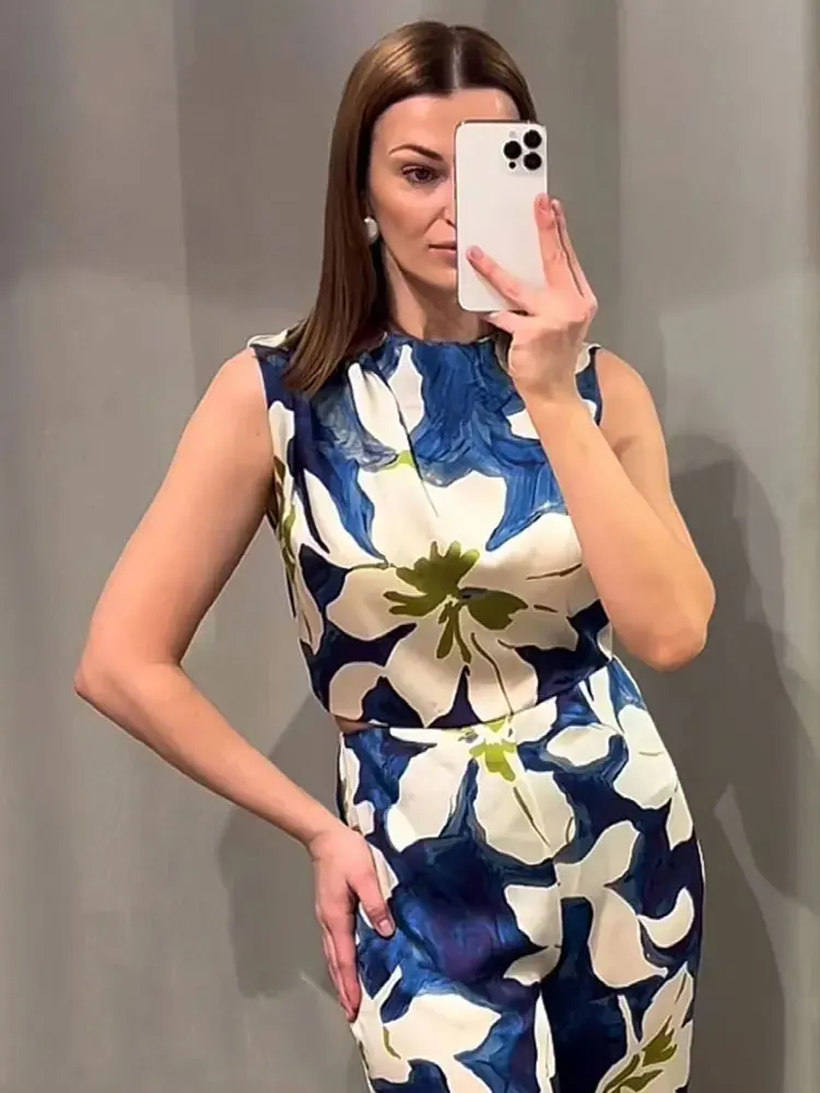 Summer Fashion Woman's Elegant Floral Jumpsuit Zipper O-Neck Sleeveless Hollow Out Bohemian Wide Leg Jumpsuit
Summer Fashion Woman's Elegant Floral Jumpsuit Zipper O-Neck Sleeveless Hollow Out Bohemian Wide Leg Jumpsuit